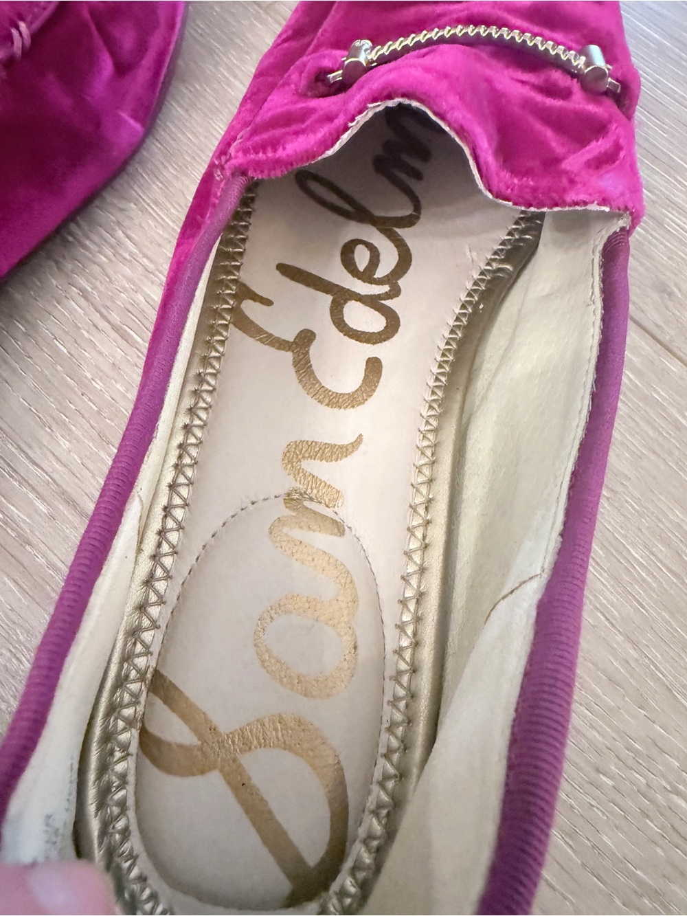 Sam Edelman woMen's Velvet Loafers in Magenta with Gold Bit - Picture 3 of 4
